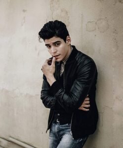 Aaron Dominguez Age, Net Worth, Biography, Height & Career