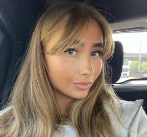 Lily Phillips Age, Net Worth, Biography, Height & Career – Before Good