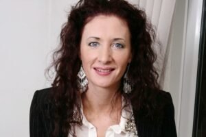 Scarlet Louise Age, Bio, Net Worth & Secrets You Didn’t Know