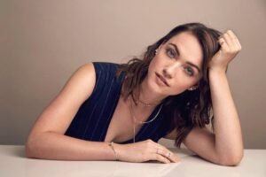 Violett Beane Age, Net Worth, Biography, Height & Career – Before Good